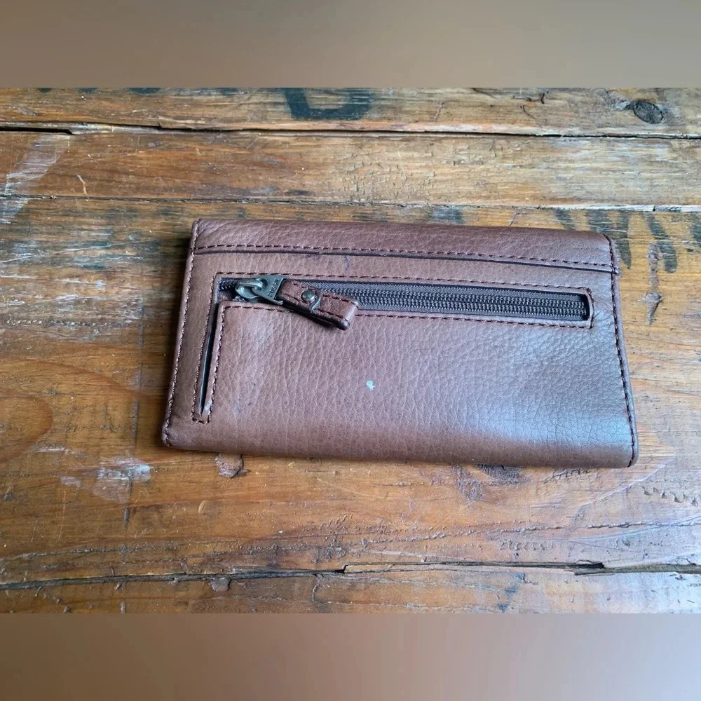 Fossil wallet, leather wallet vintage hippie boho